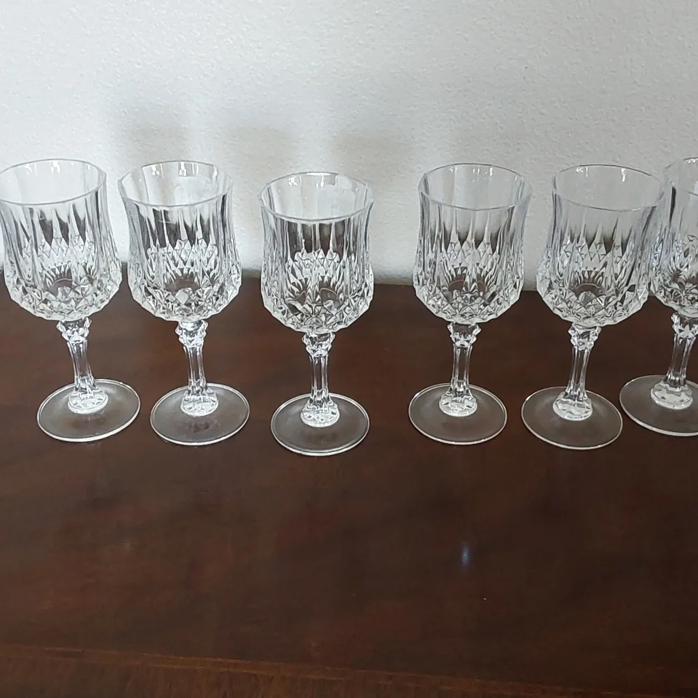 Cristal D'Arques Longchamps Elegant Lead Crystal Wine Glass Set Of 8‎